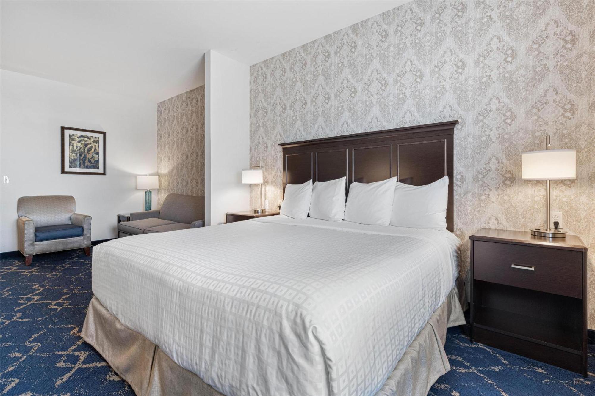 Best Western Plus New Richmond Inn & Suites Экстерьер фото