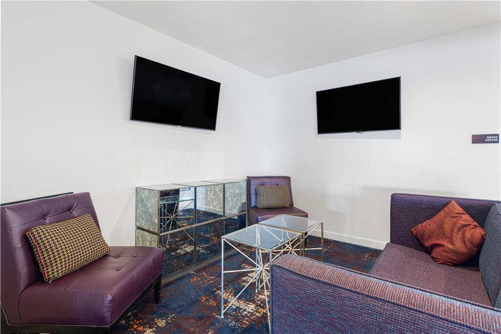 Best Western Plus New Richmond Inn & Suites Интерьер фото